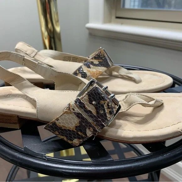 sandals - Picture 2 of 4